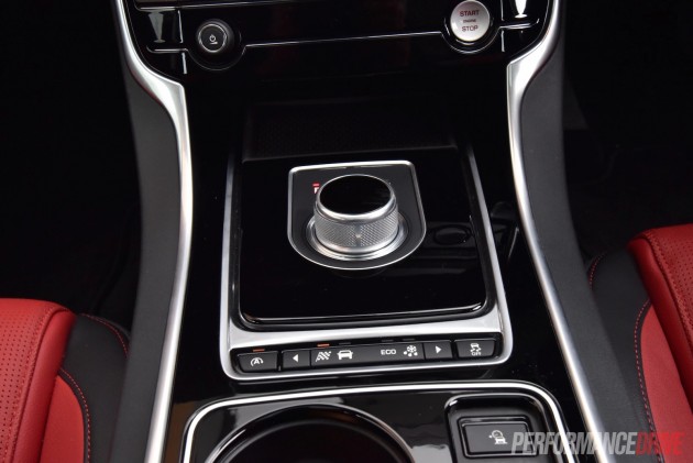 2016 Jaguar XE R-Sport-gear selector