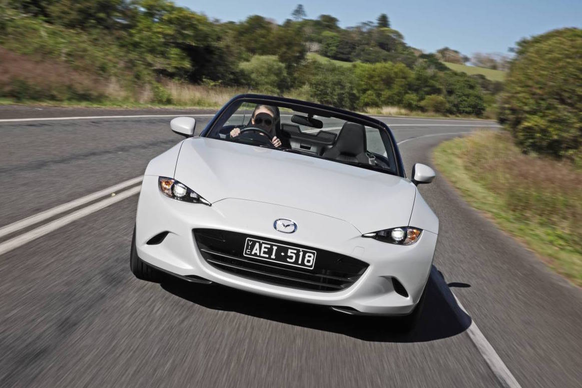 Australian vehicle sales for November 2015 – MX-5 overtakes Toyota 86
