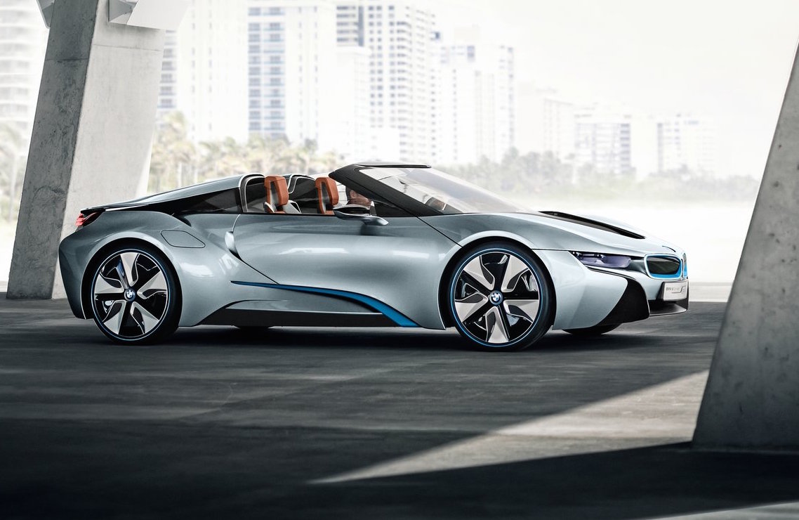 BMW i8 Spyder near-production version to debut at CES