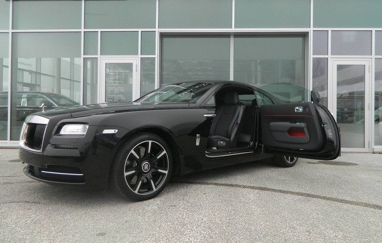 Rolls-Royce Wraith Carbon Fibre edition announced