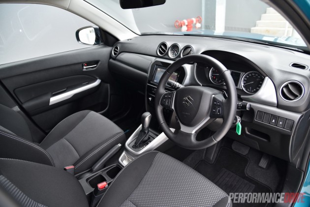 2016 Suzuki Vitara RT-S-interior
