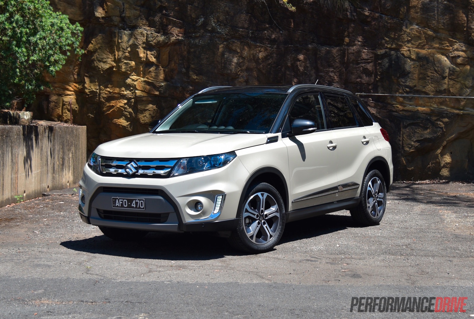 2016 Suzuki Vitara RTX review (video) PerformanceDrive