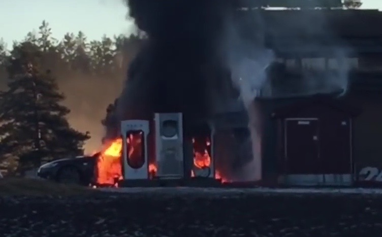 Tesla Model S catches fire at charging station in Norway
