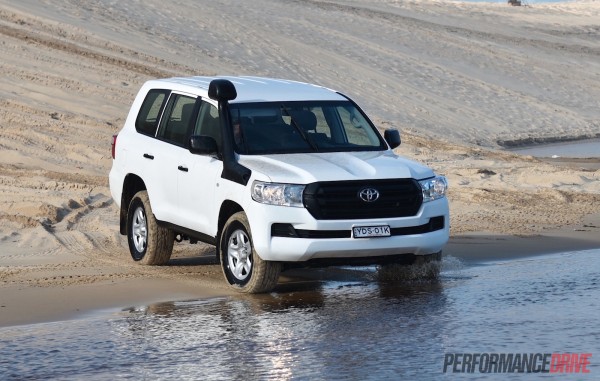 2016 Toyota LandCruiser GX review (video) – PerformanceDrive