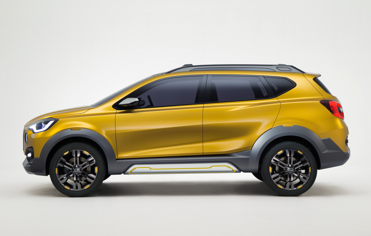  Datsun GO cross  concept debuts at Auto Expo PerformanceDrive