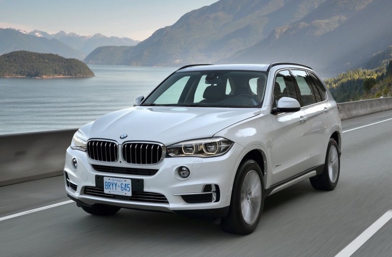 BMW X7 to be offered in 7-seat & super-lux 4-seat form