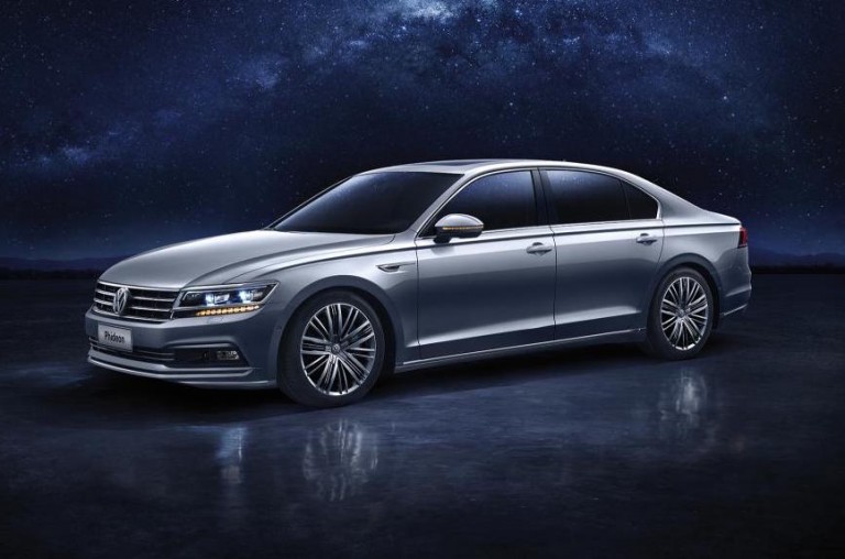 Volkswagen unveils new luxury sedan for China: the PHIDEON