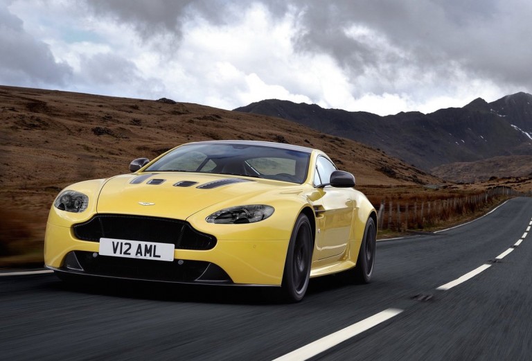 New Aston Martin V8 Vantage to be offered with manual & AMG V8TT – report