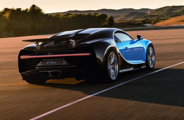 Bugatti Chiron-rear