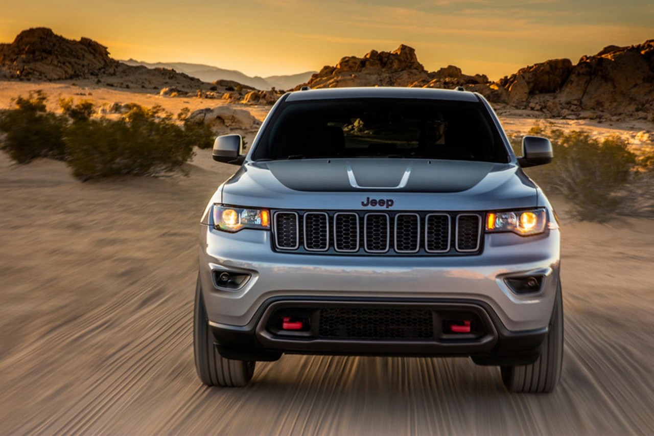 2017 Jeep Grand Cherokee Trailhawk leaks out early | PerformanceDrive