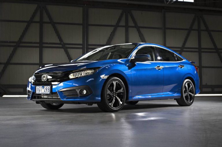 2016 Honda Civic sedan priced from AU$22,390, debuts 1.5 turbo
