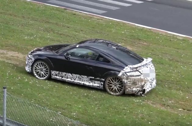 2017 Audi TT RS prototype crash