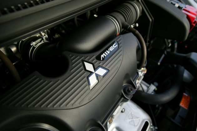 Mitsubishi Colt engine