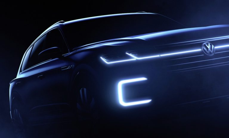 Volkswagen plans SUV concept for Beijing, previews next Touareg?