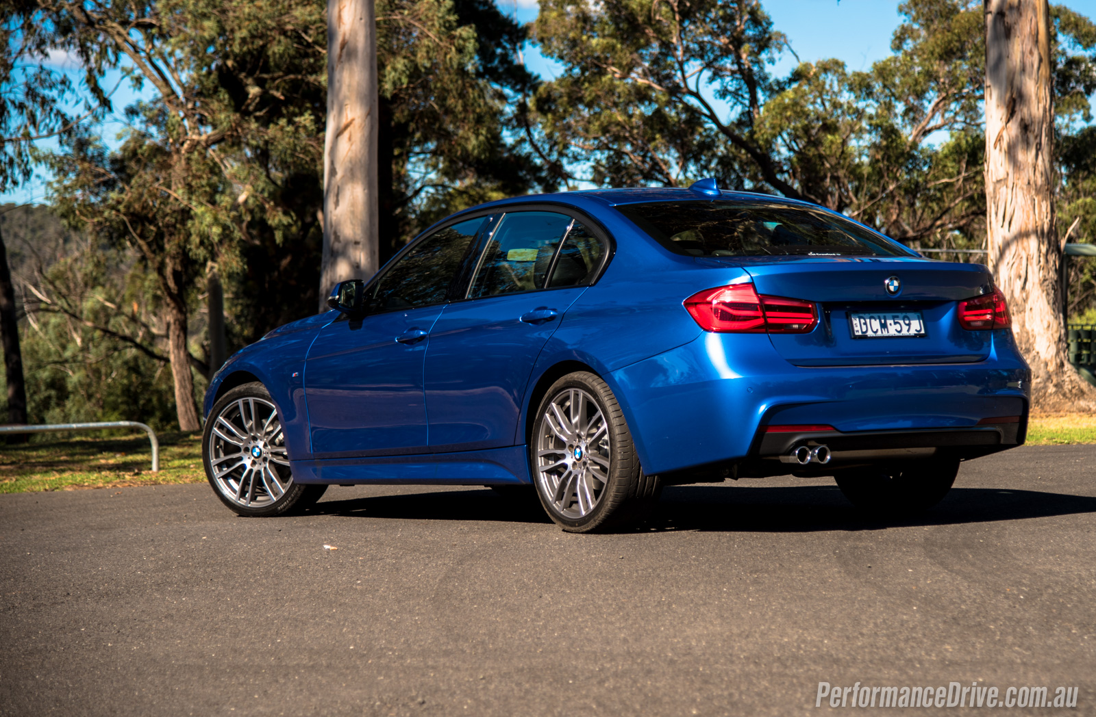 16 Bmw 3i M Sport Review Video Performancedrive