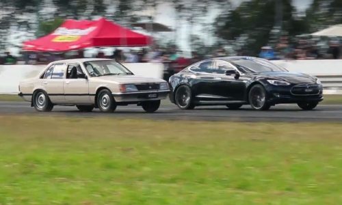 Video: Tesla Model S drag races various muscle cars at Powercruise