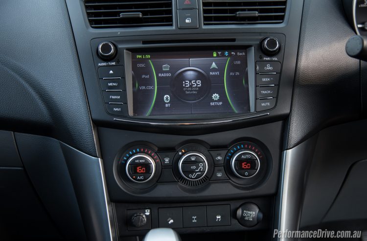 2016 Mazda BT-50 XTR-touchscreen