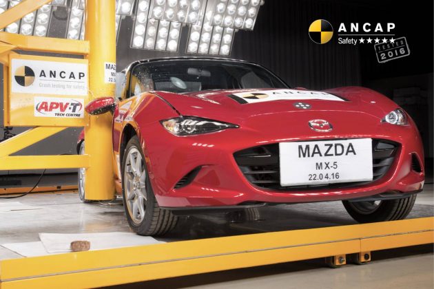 2016 Mazda MX-5 ANCAP pole crash test