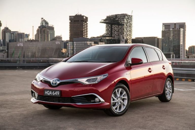 2016 Toyota Corolla hybrid now on sale in Australia from $26,990