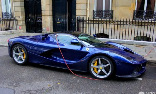 LaFerrari left charging on the streets in Paris – it’s not a plug-in