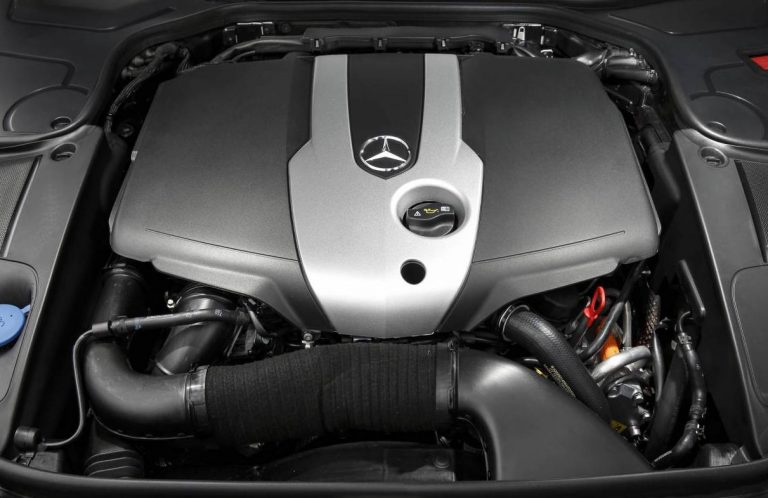 Mercedes-Benz plans new straight-six hybrid engine family