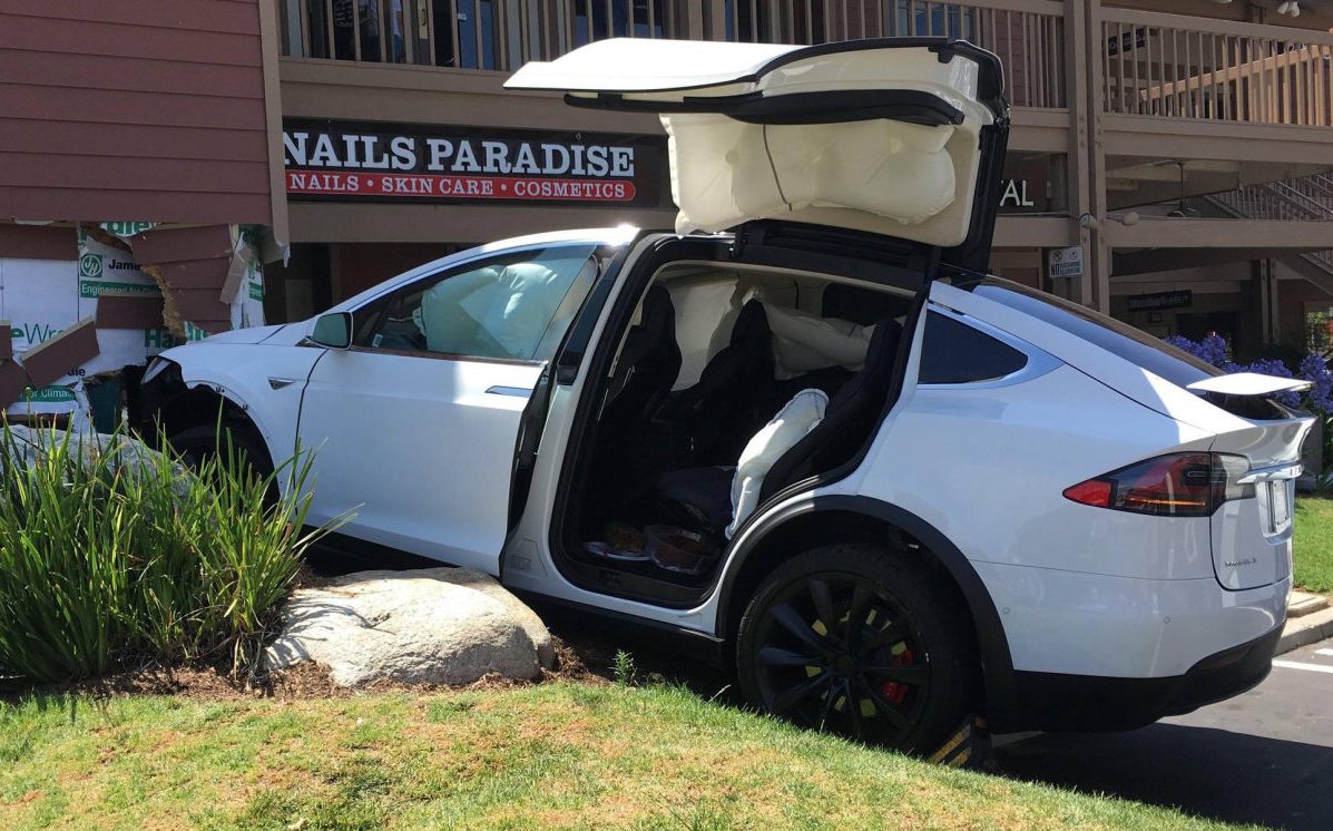 Tesla Model X owner claims Autopilot crashed car