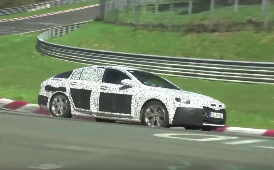2017 Opel Insignia / 2018 Commodore spotted at Nurburgring (video)