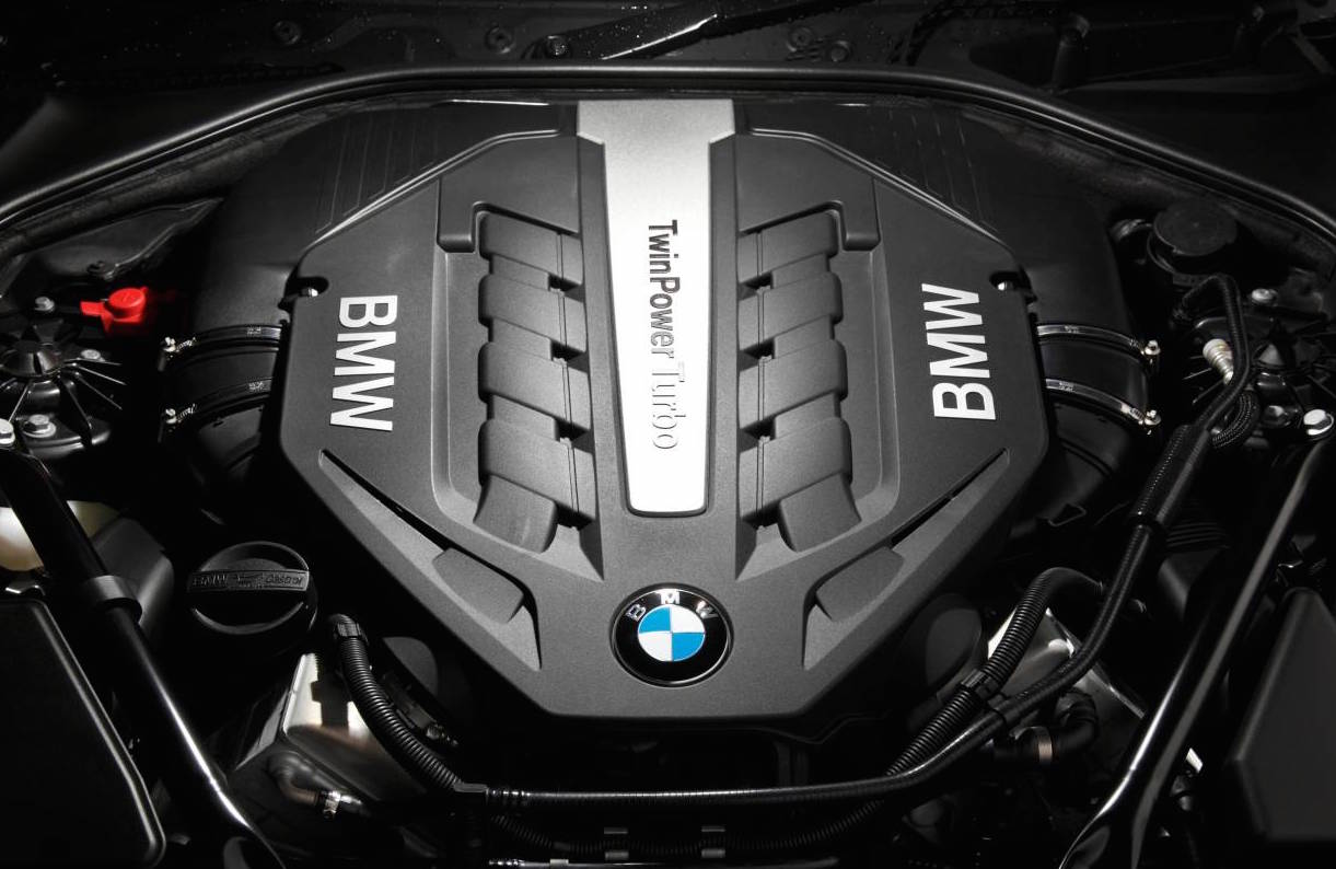 Jaguar Land Rover to adopt BMW V8 engines – report