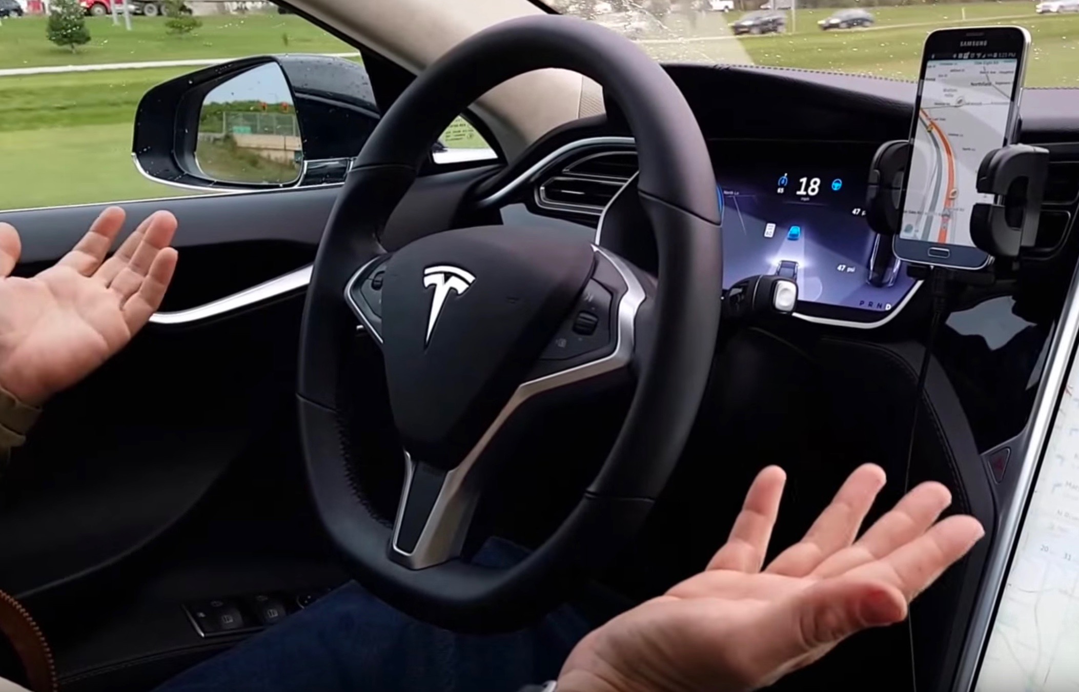 Tesla Model S Autopilot involved in crash, kills driver