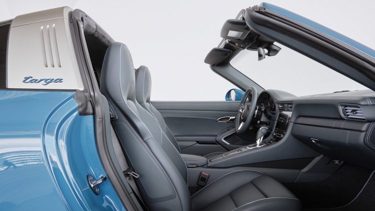 2016 Porsche 911 Targa Design Edition-seats