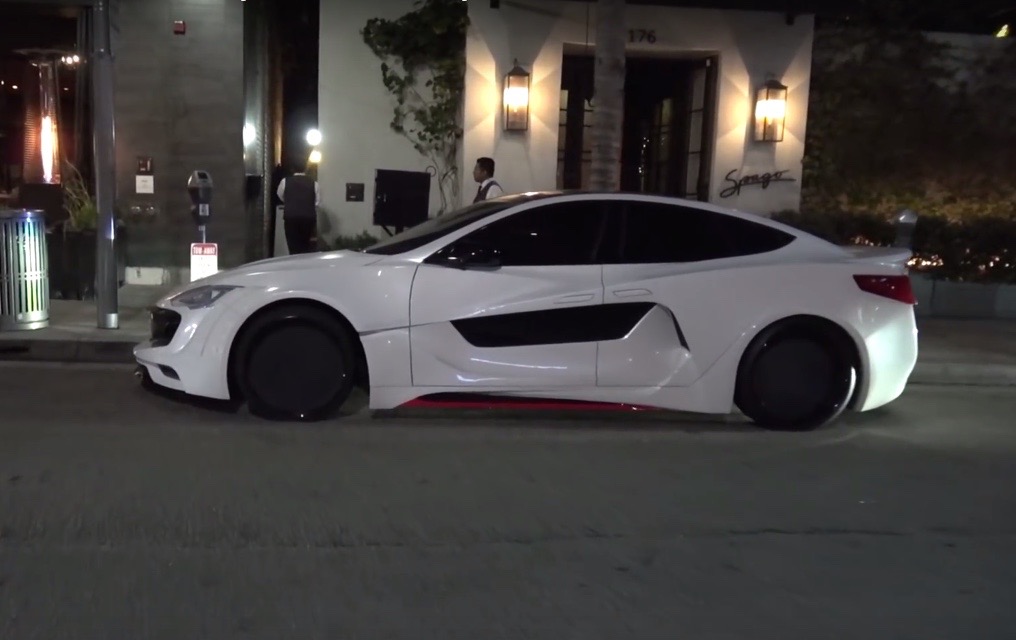 Will.I.Am’s crazy wide-body Tesla Model S spotted (video)