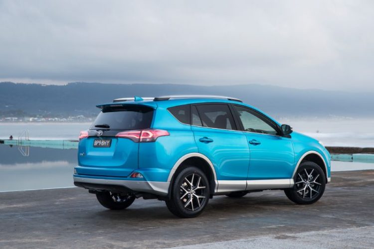 2016 Toyota RAV4 GXL-rear – PerformanceDrive