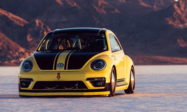 2016 Volkswagen Beetle LSR-front