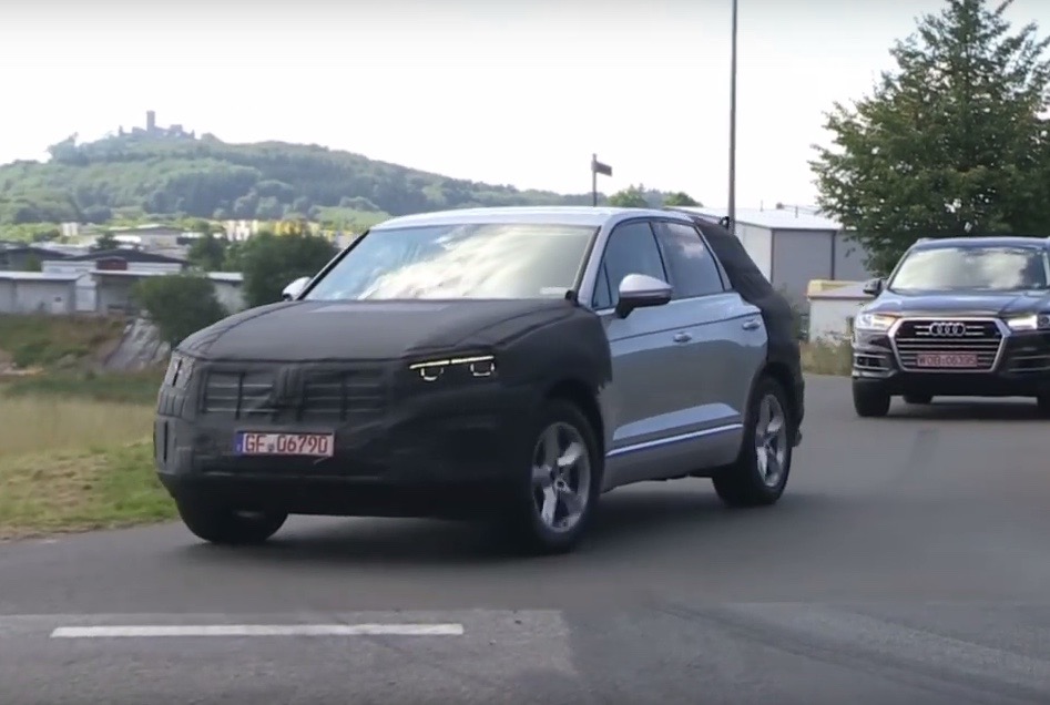 2018 Volkswagen Touareg spotted, adopts MLB platform (video)