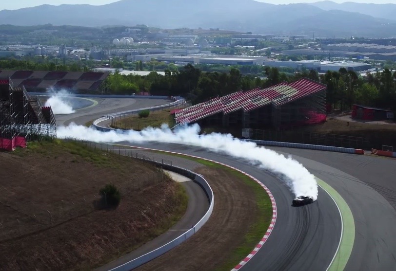 Video: Vaughn Gittin Jr does massive drift at Catalunya circuit