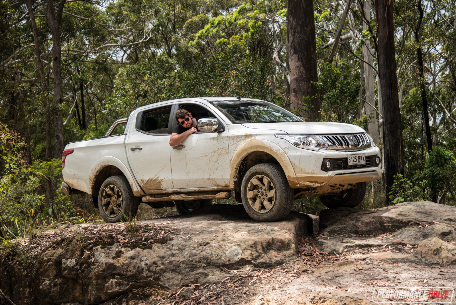 2016 Mitsubishi Triton Exceed review: Off-road test (video)