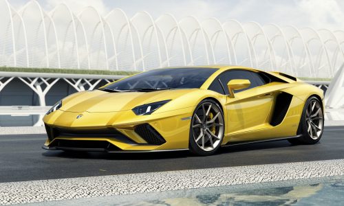 Lamborghini Aventador S officially unveiled, more power for facelifted V12