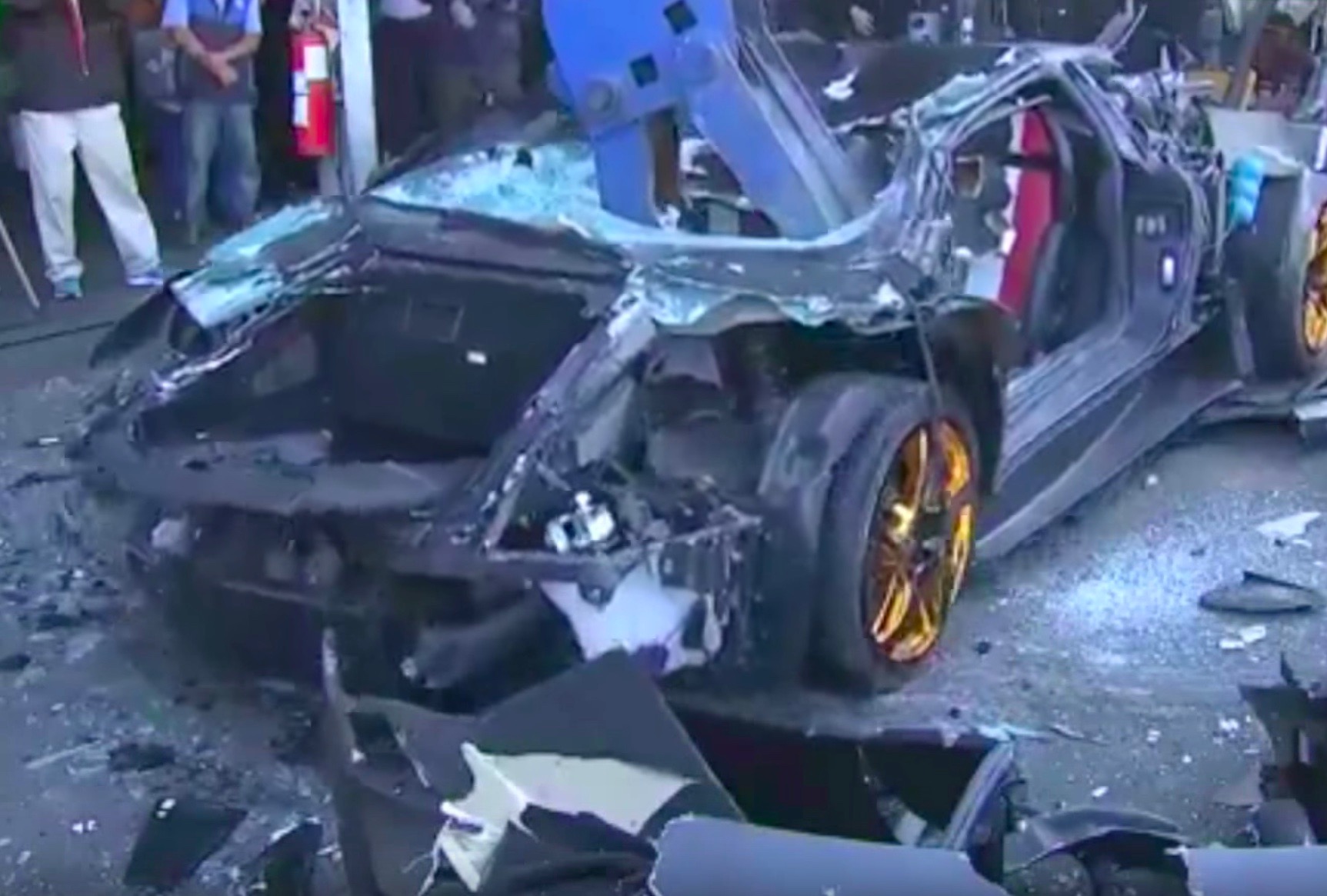 Lamborghini Murcielago destroyed by authorities in Taiwan (video)