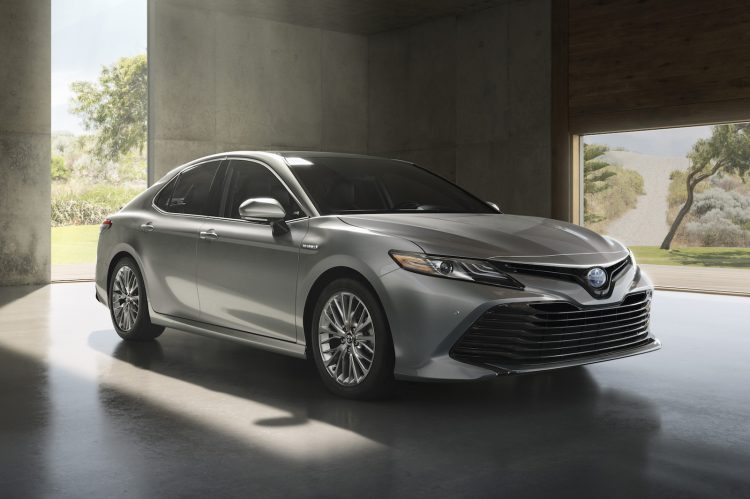 2018-toyota-camry-silver