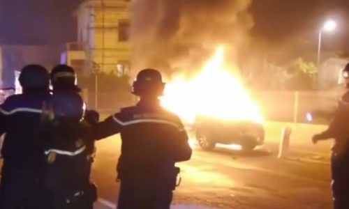 Nearly 1000 cars set on fire in France by arson NYE tradition