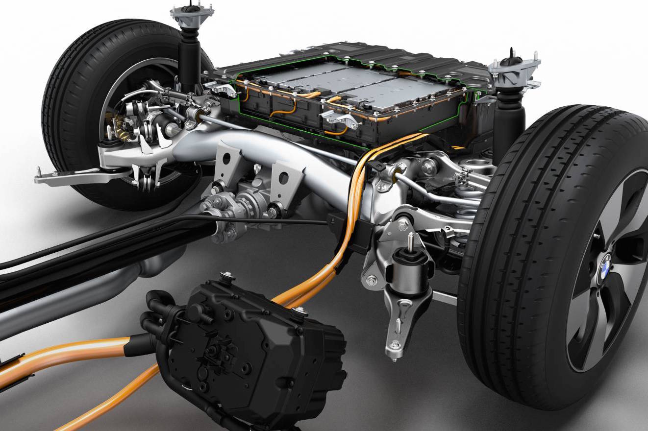 BMW developing solidstate battery technology for EVs PerformanceDrive