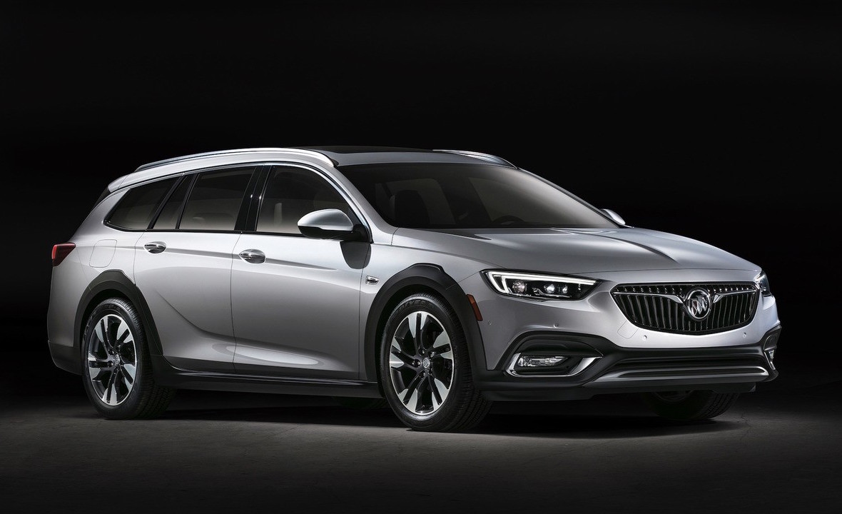 2018 Buick Regal TourX revealed as Chinese & U.S. versions of Insignia/Commodore