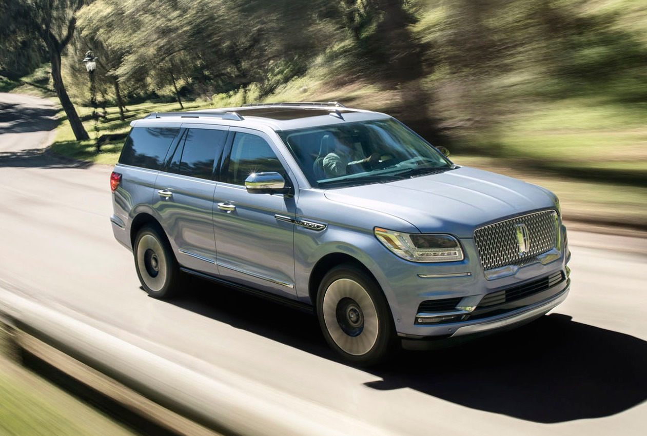 2018 Lincoln Navigator revealed in production form