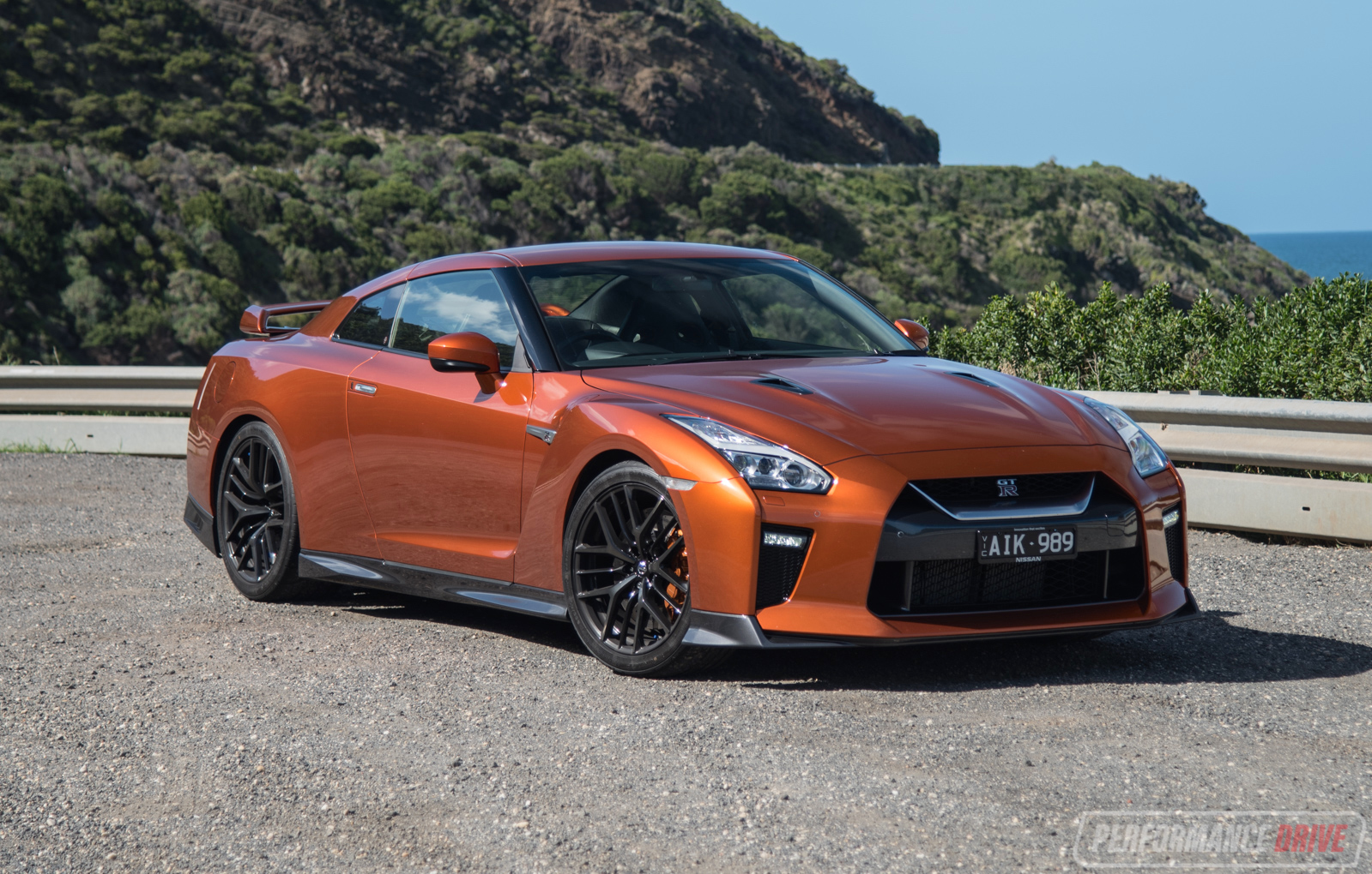 2017 Nissan GT-R review (video)