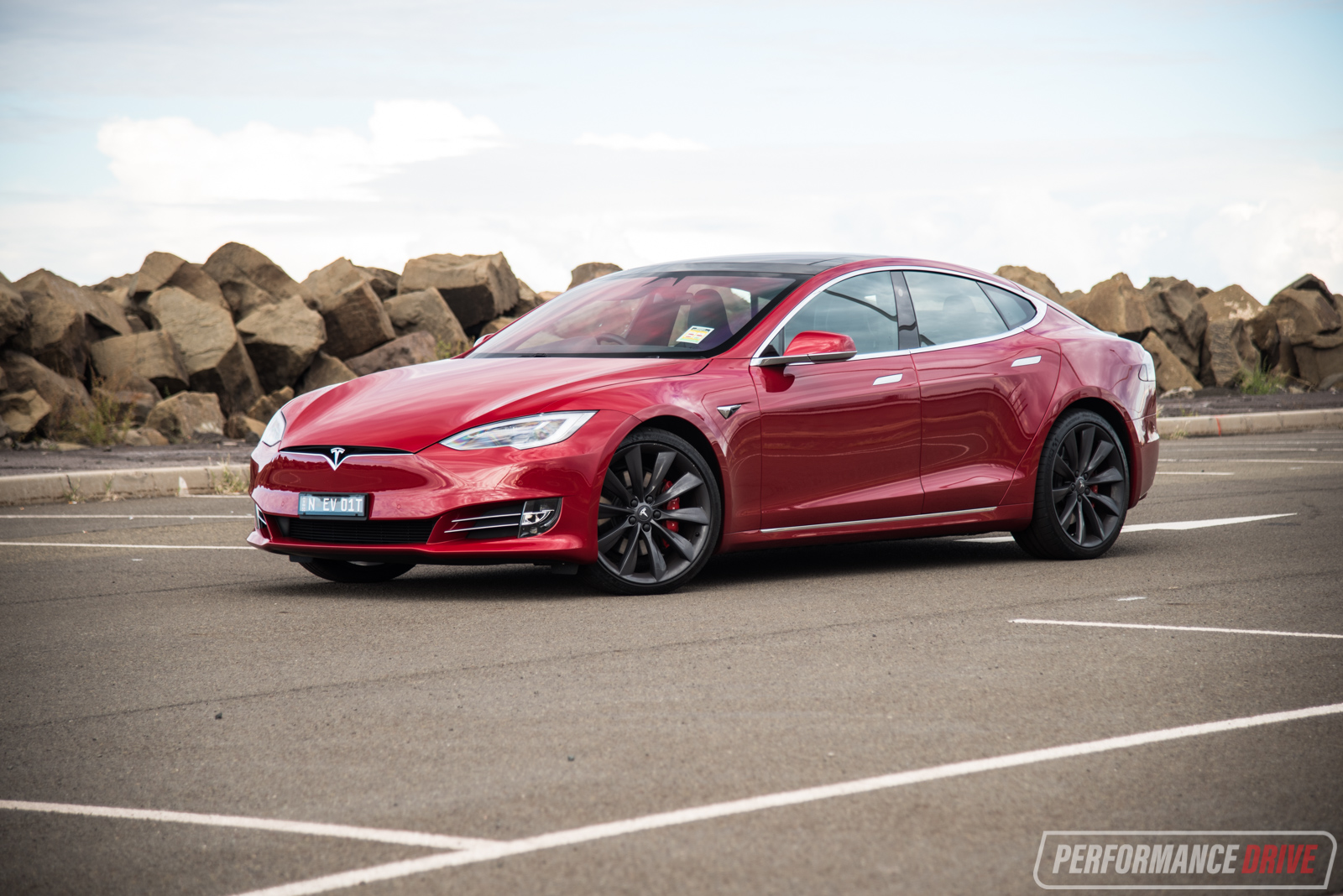 2017 Tesla Model S P100D POV review – first impressions (video)