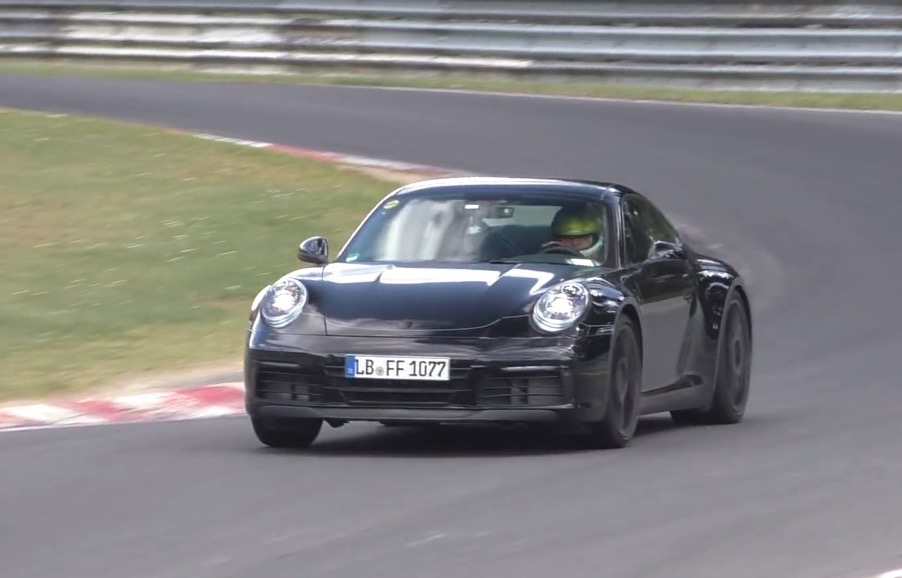 2019 Porsche 911 ‘992’ spotted, looks fast (video)