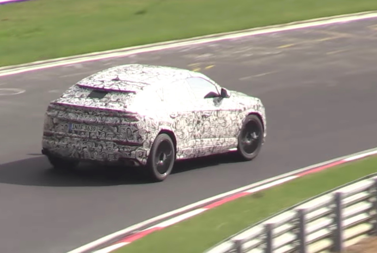 Lamborghini Urus prototype spotted at Nurburgring, with V8 sound (video)