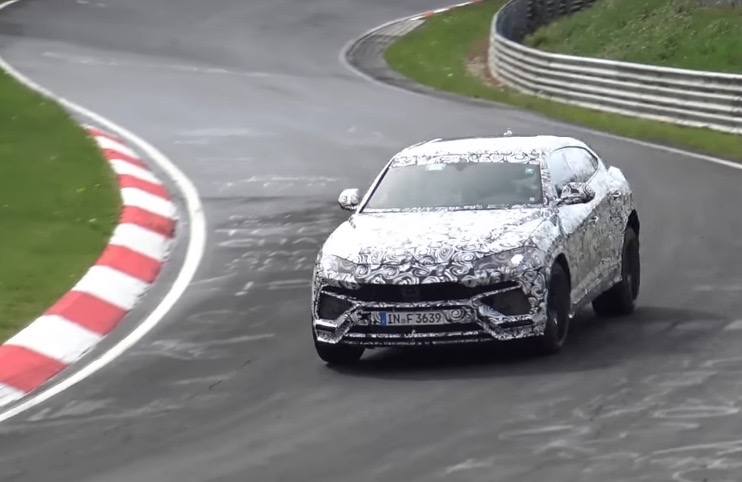 Lamborghini Urus spotted again, looks nimbler (video)