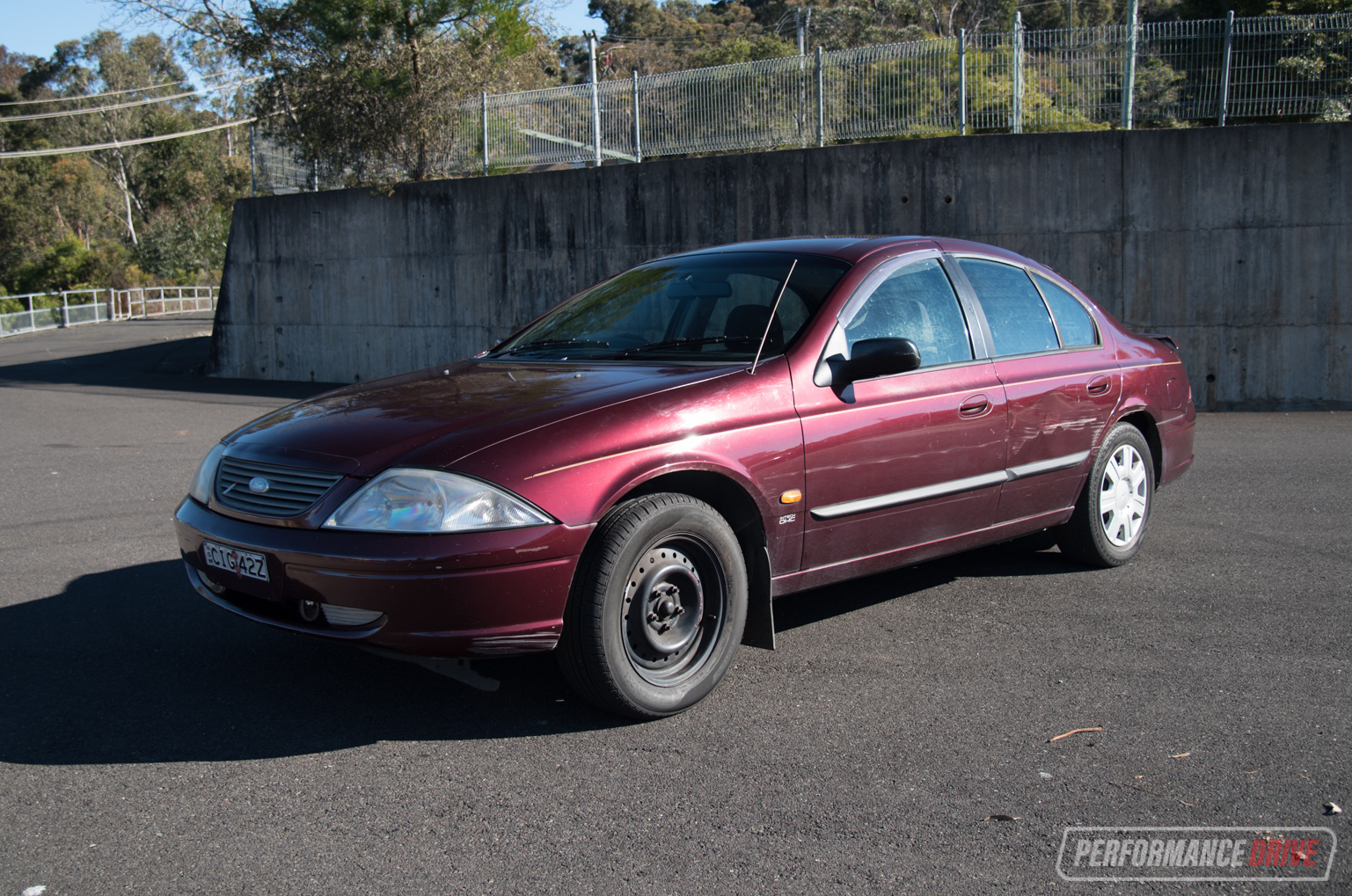 Video: 2000 Ford AU Falcon LPG 0-100km/h & engine sound