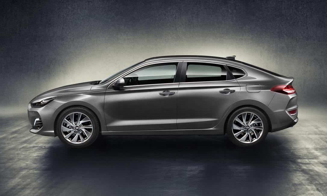 All-new Hyundai i30 Fastback unveiled, debuts new 1.6 diesel